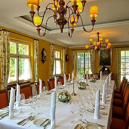 فندق Landgasthof Zur Sonne 3*