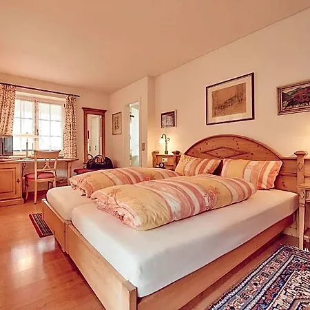 فندق Landgasthof Zur Sonne 3*
