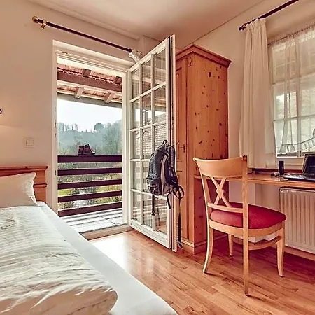 Landgasthof Zur Sonne فندق 3*